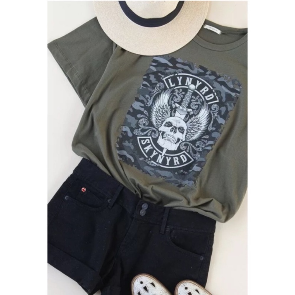 SOLD OUT Olive Lynyrd Skynyrd Camo Skull Graphic T-Shirt - Picture 4 of 4